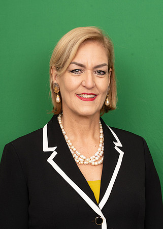 SNY06883