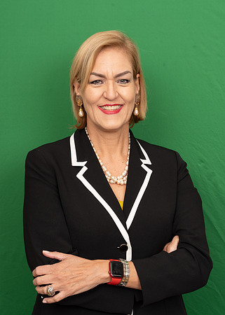 SNY06888