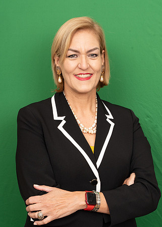 SNY06890