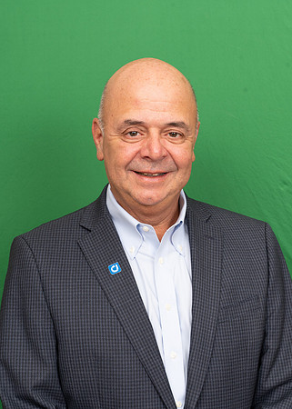 SNY06942